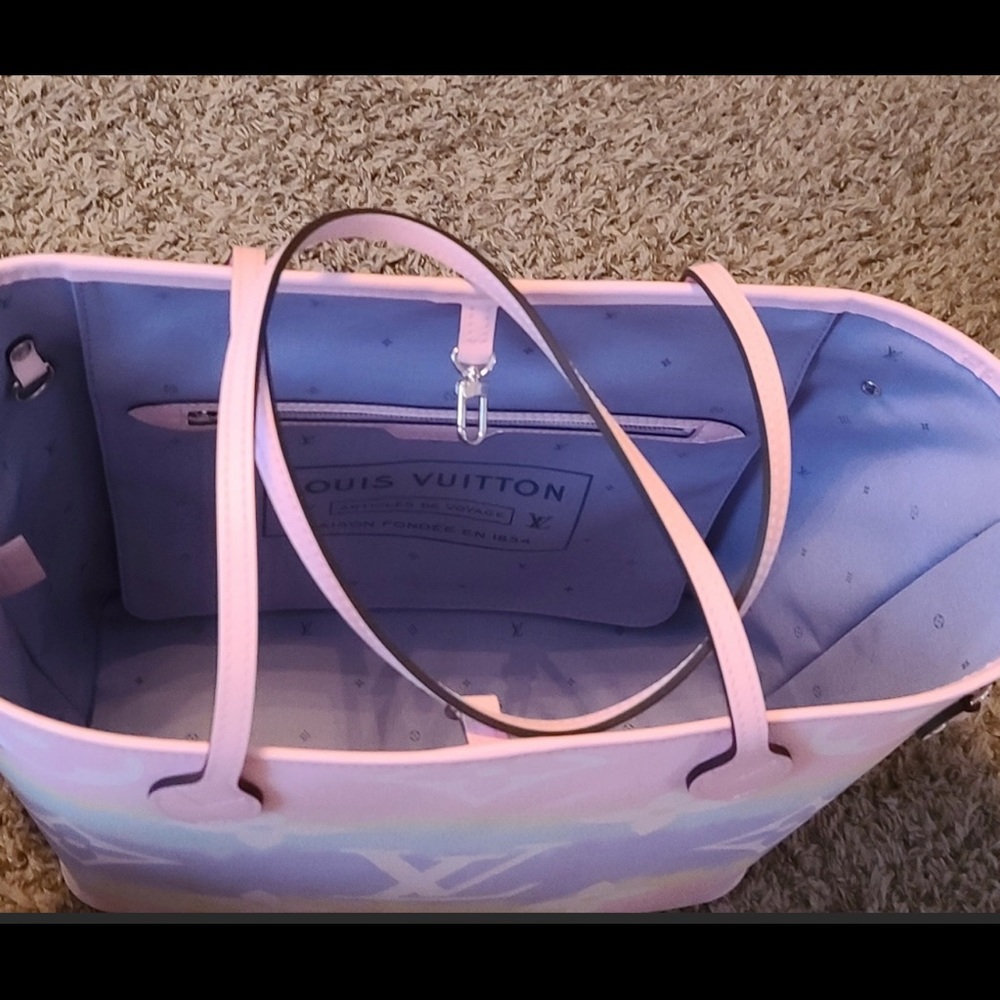 ❌❌SOLD❌❌Louis Vuitton Escale NEVERFULL MM PASTEL - Picture 8 of 8